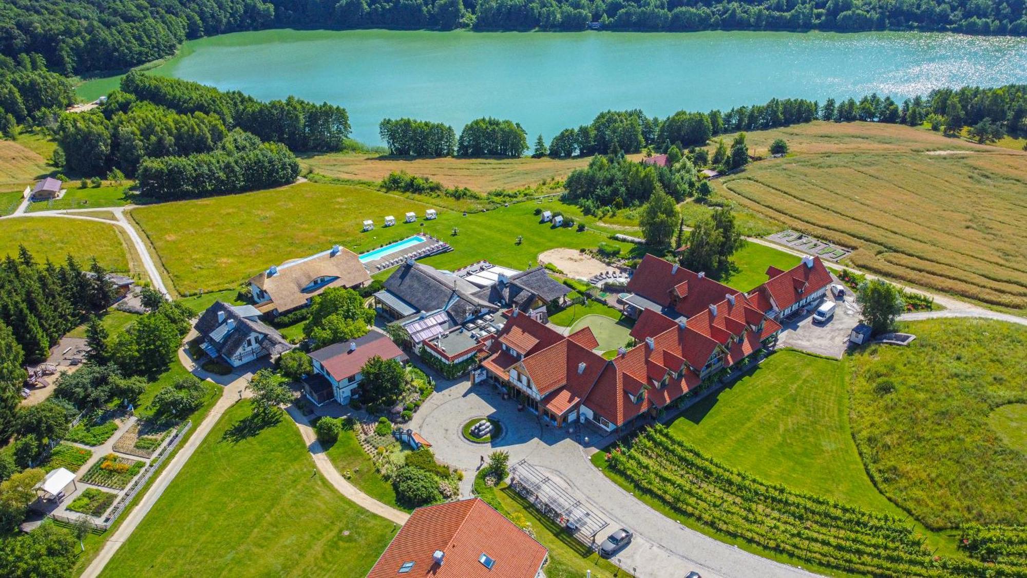 Gleboczek Vine Resort& Spa Wielki Głęboczek Екстериор снимка
