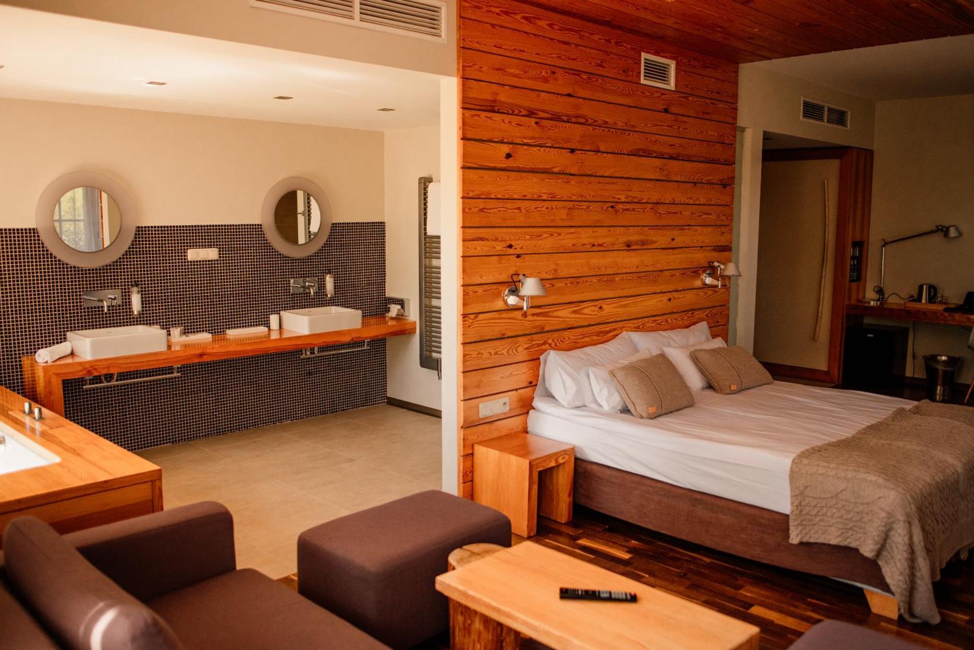 Gleboczek Vine Resort& Spa Wielki Głęboczek Екстериор снимка