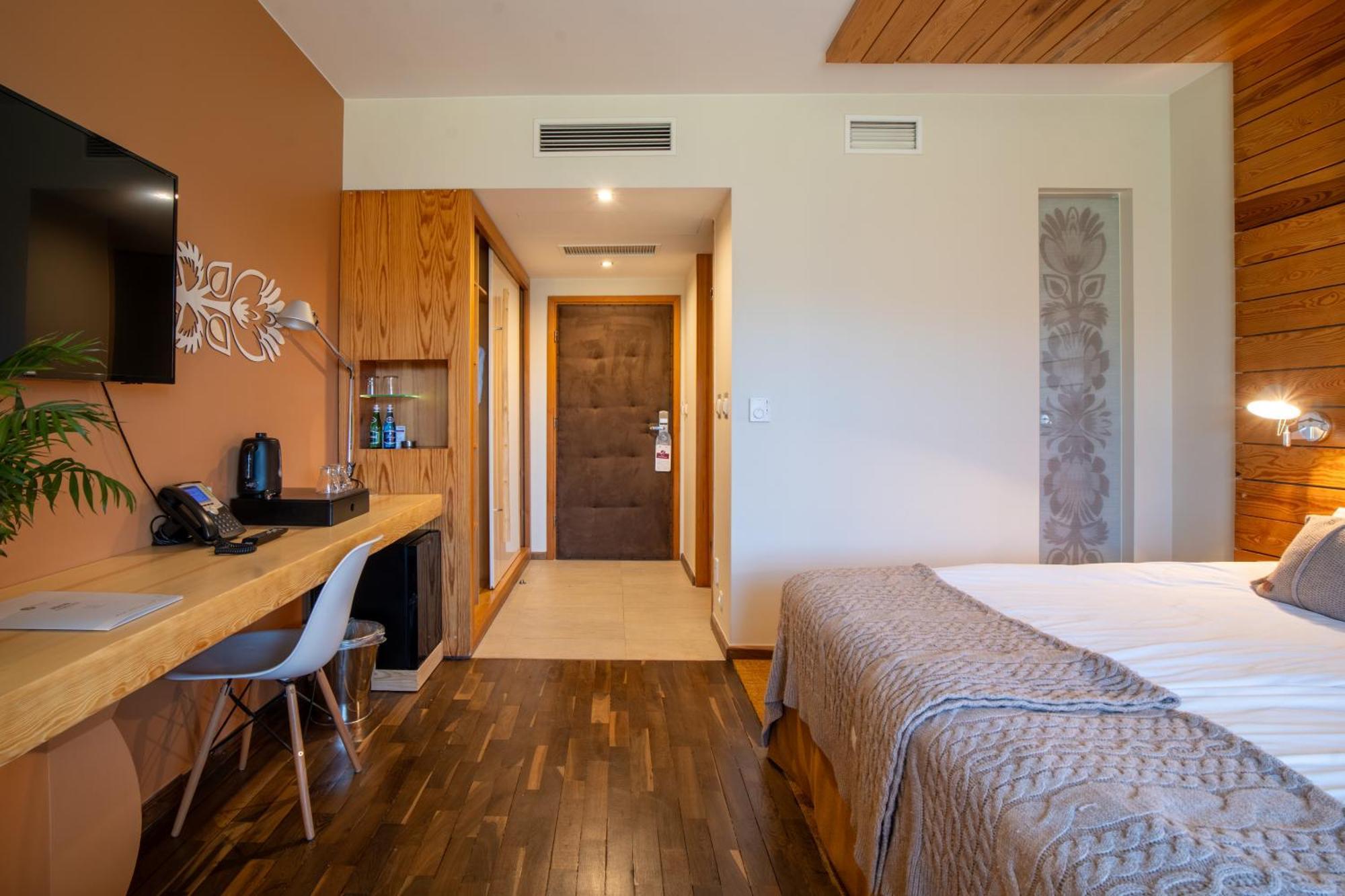 Gleboczek Vine Resort& Spa Wielki Głęboczek Екстериор снимка